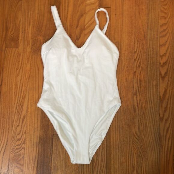 Andie The Marco One Piece Rib Swimsuit White Size M NWT - Picture 3 of 7